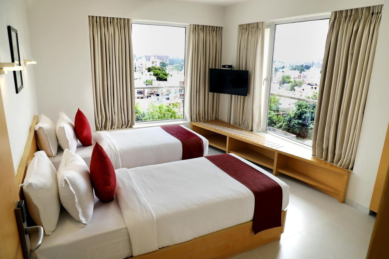 แพเทรีย สวีท Hotel ราชโกฎิ ภายนอก รูปภาพ